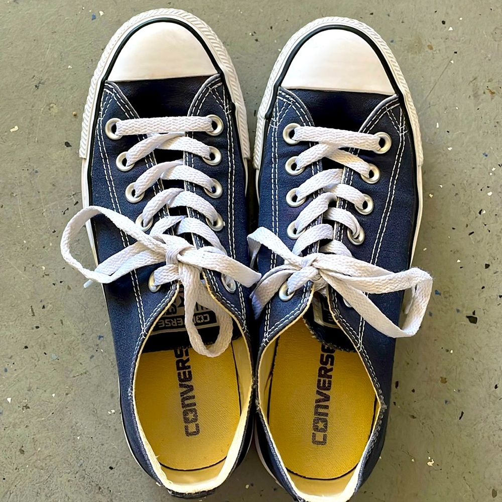 Converse Low Top Womens